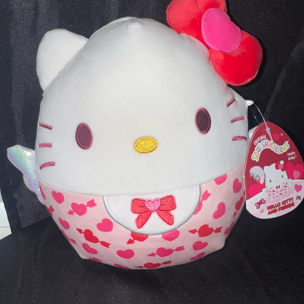 Sanrio Hello Kitty Plush with Pink and Red Hearts